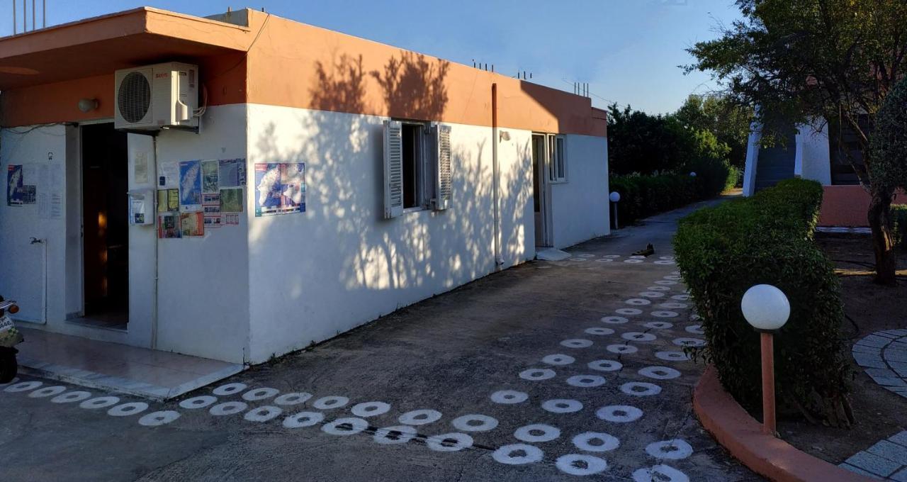 Kyriakos Studios Afantou Bagian luar foto